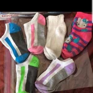 STORE CLOSING 🛍Girls socks